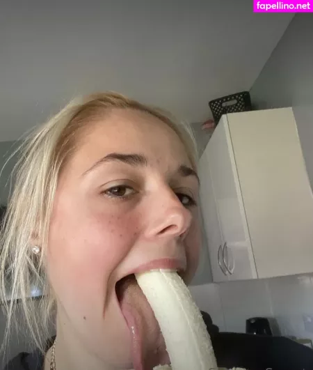 Littletreasure44 OnlyFans Thumbnail #QwJXgON7kz