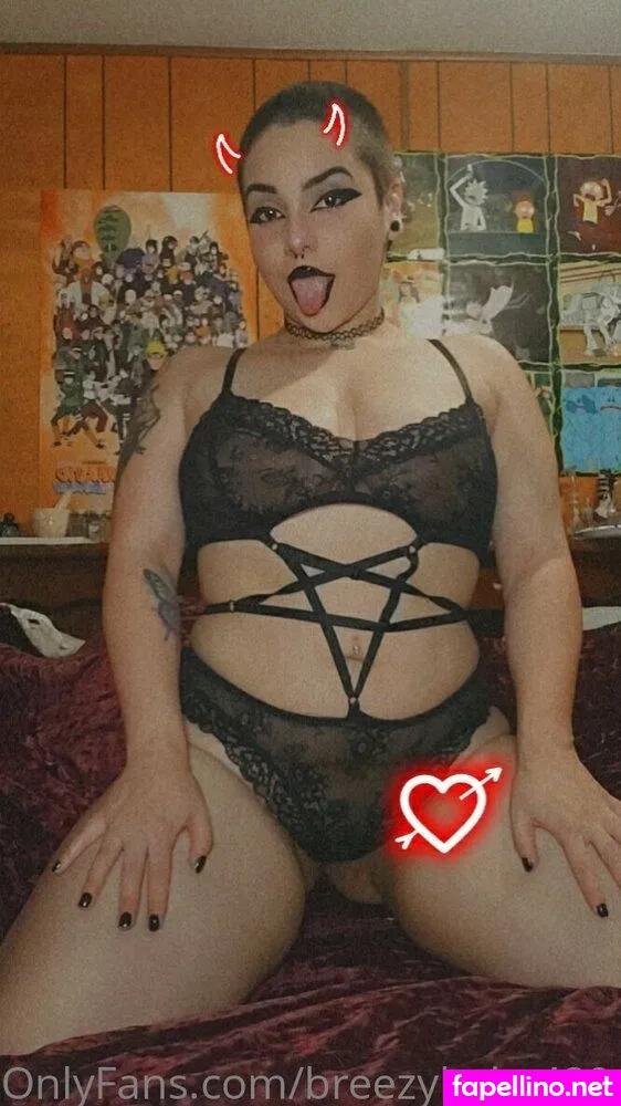 littlevillagewitch666 Nude Leaked OnlyFans Photo #F7XvSLup85