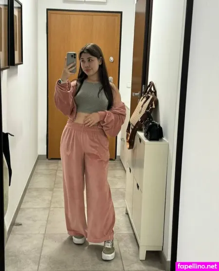 Littlewaiifu 1 OnlyFans Thumbnail #VMMZyUl4B0