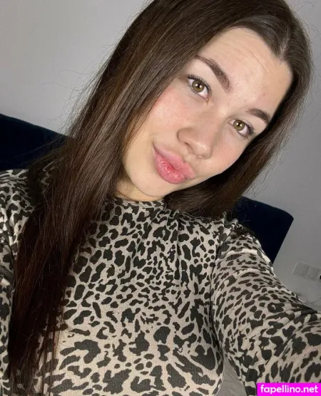 Littlewaiifu 1 OnlyFans Thumbnail #acUcAm0jZ2