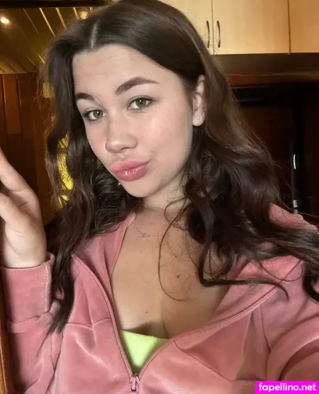 Littlewaiifu 1 OnlyFans Thumbnail #kKknIXLOZW