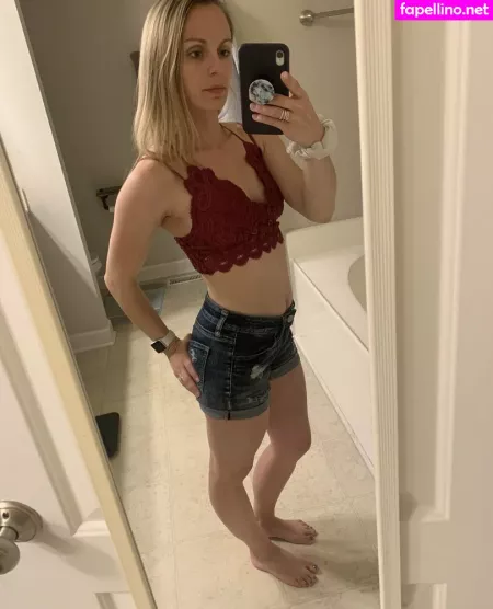 Littlewaistinyourface OnlyFans Thumbnail #LTl4i84asu