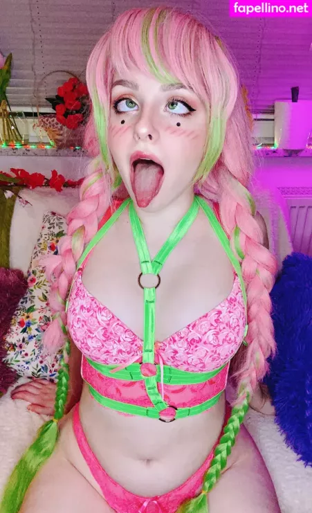 Littlewicked OnlyFans Thumbnail #lbnXdGZKDi