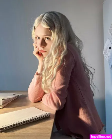 Litttle Angel OnlyFans Thumbnail #0NqYEic0pO