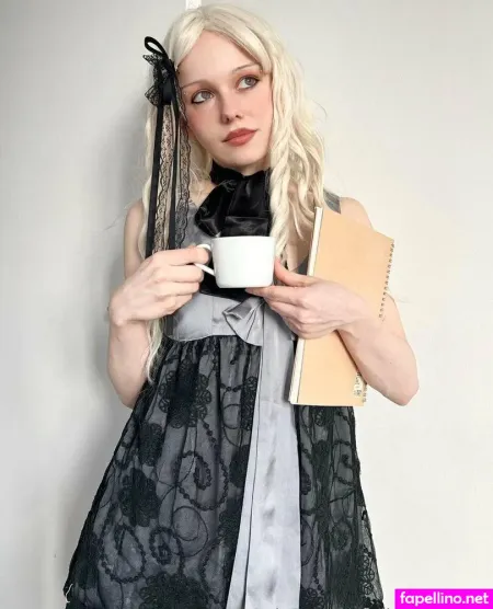 Litttle Angel OnlyFans Thumbnail #4GrEHEXMgF