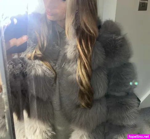 Liv Grace OnlyFans Thumbnail #IIOQuWf4Ri