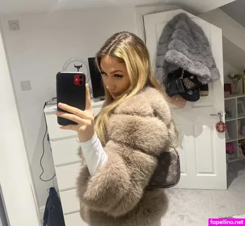 Liv Grace OnlyFans Thumbnail #mUXZPkyKv8