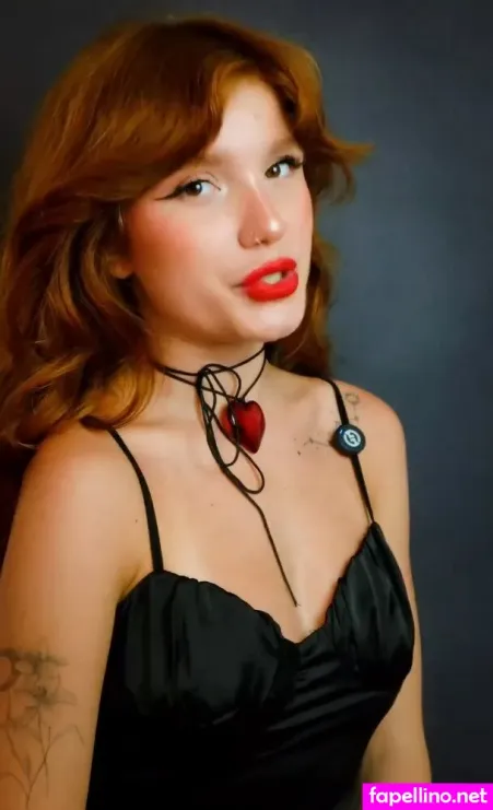 Liv Resenhas OnlyFans Thumbnail #VTBMA2aFsJ