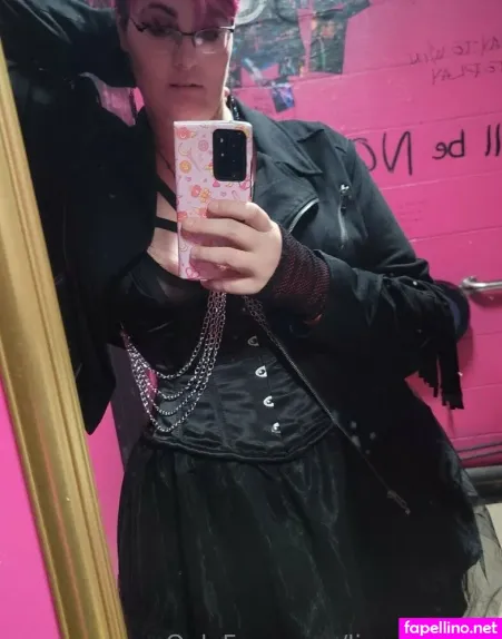 Livewirepole OnlyFans Thumbnail #2qmm2SXEZE