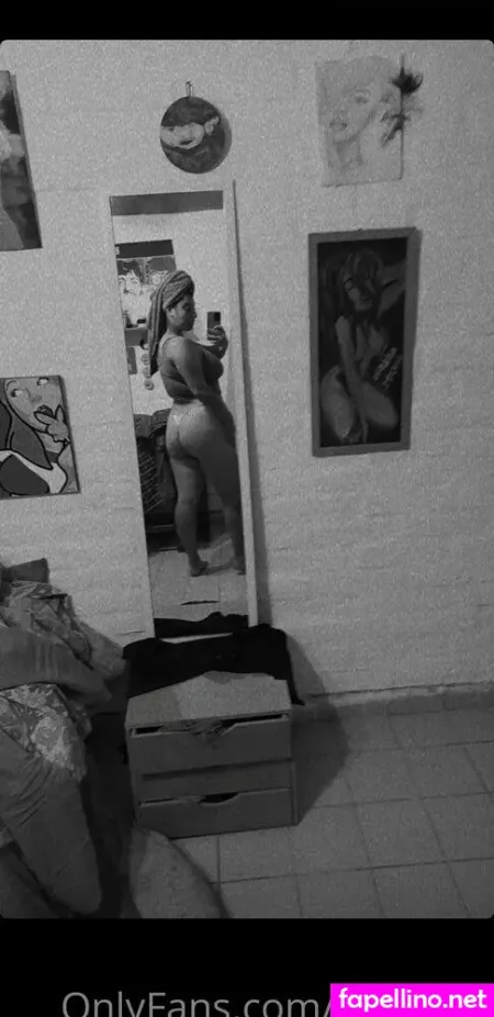 Livgirlbig OnlyFans Thumbnail #w74xFSmyal