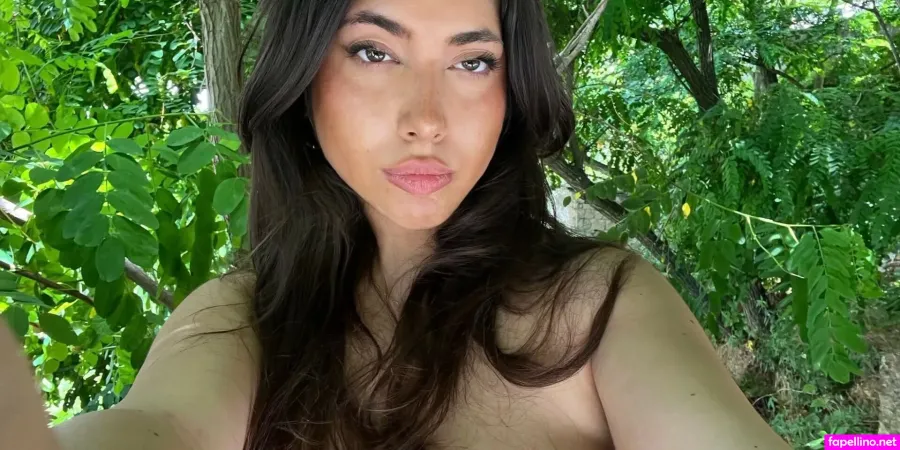 Livia Borghese OnlyFans Thumbnail #94QhWO5Y8z