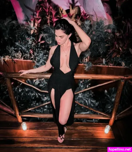 Livia Brito 1 OnlyFans Thumbnail #CkFTuN4rFY