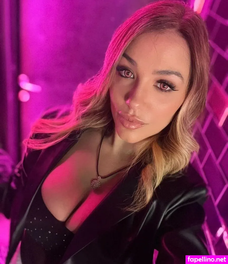 LaLoviaa, quelaag92 Nude Leaked OnlyFans Photo #AxPzWGhO6C