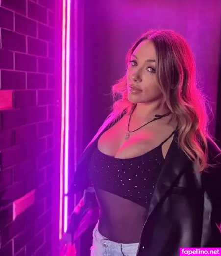 Livia De Luca OnlyFans Thumbnail #nSEkObjvJq