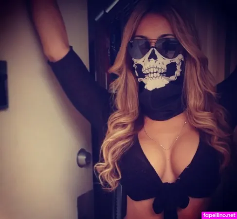 Livia Gullo OnlyFans Thumbnail #4hEKDLc0ty