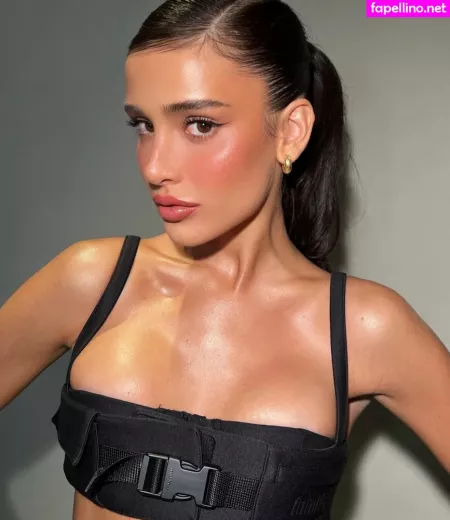 Livia Nunes Marques OnlyFans Thumbnail #KKPaYk97Hw