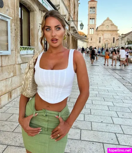 Livia Piotrowicz OnlyFans Thumbnail #0lteoGE59u
