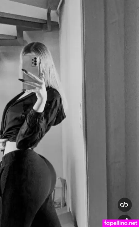 Livia OnlyFans Thumbnail #FeHHhBGZDi