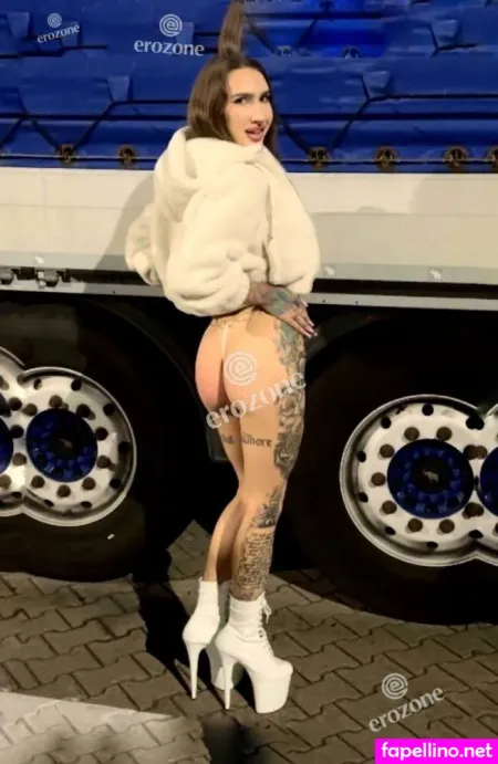 Livia005 OnlyFans Thumbnail #wjGH5AIzBI