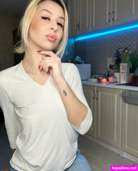 Livia77free OnlyFans Thumbnail #Oaq0BIOllx