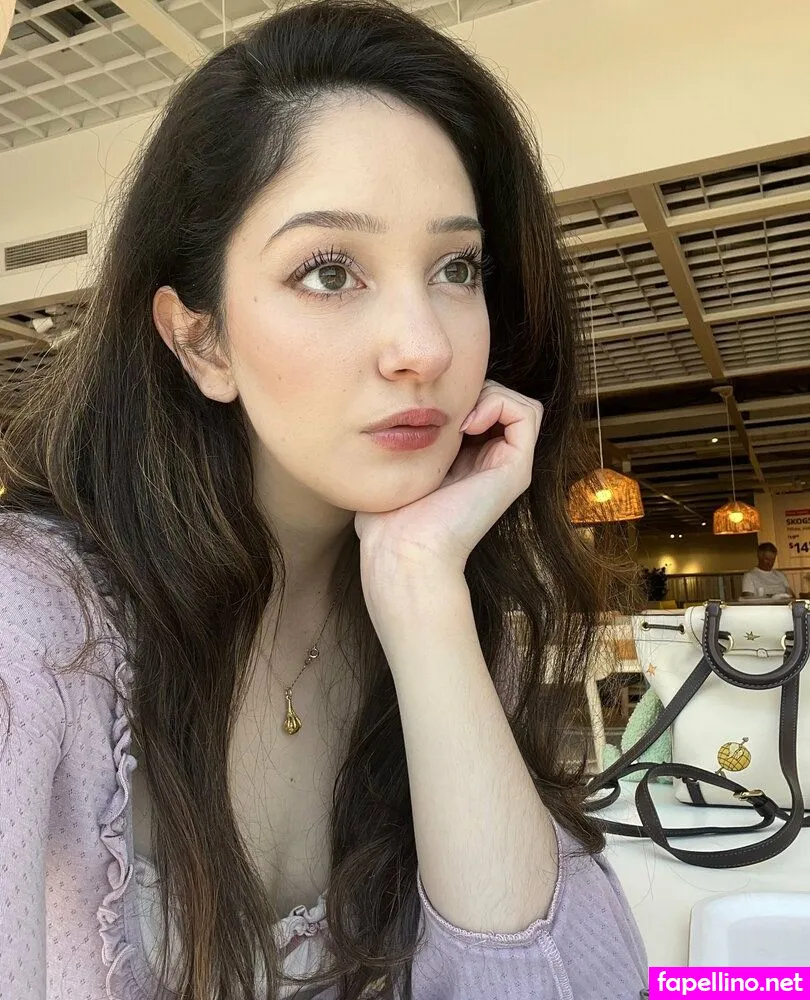 livieownie, liviezeta Nude Leaked OnlyFans Photo #6CBjGE1DC3