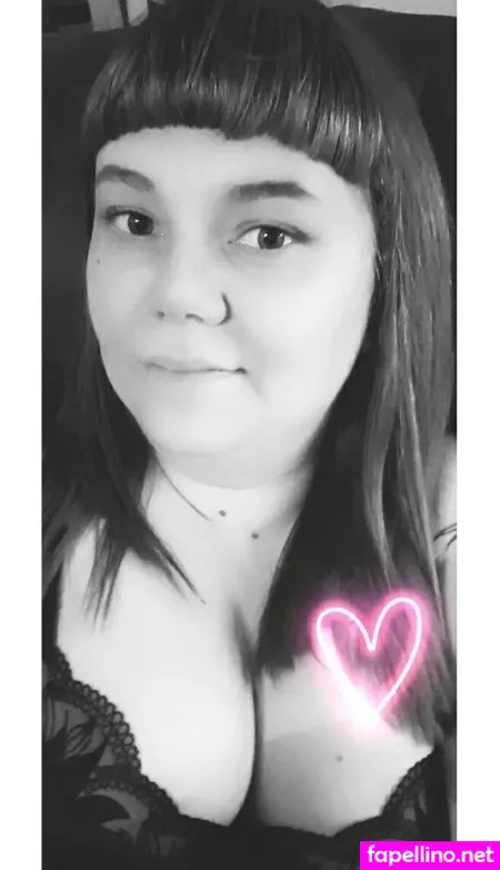 Livin Dead Girl OnlyFans Thumbnail #gVsbbsCOq7
