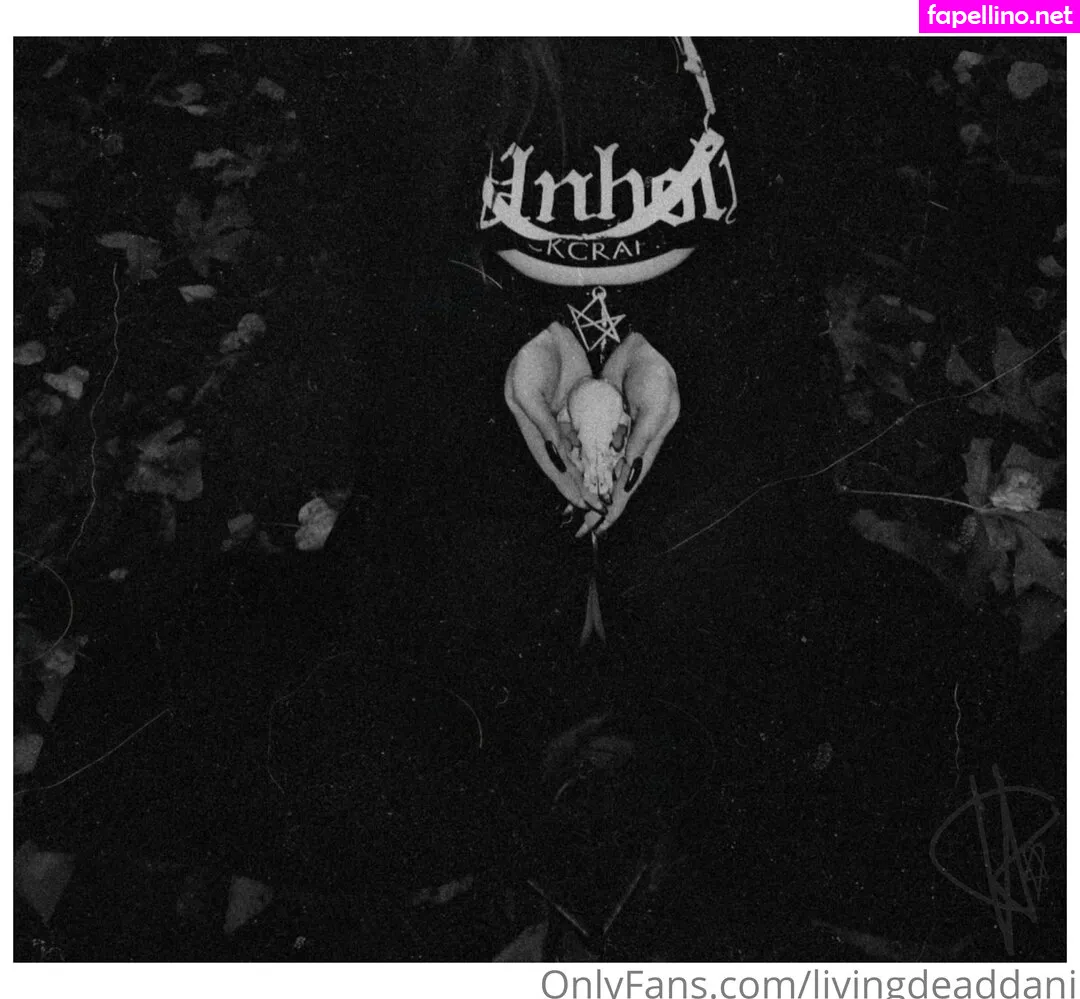 livingdeaddani, livingdeaddollspictures Nude Leaked OnlyFans Photo #7lkmpczjWM