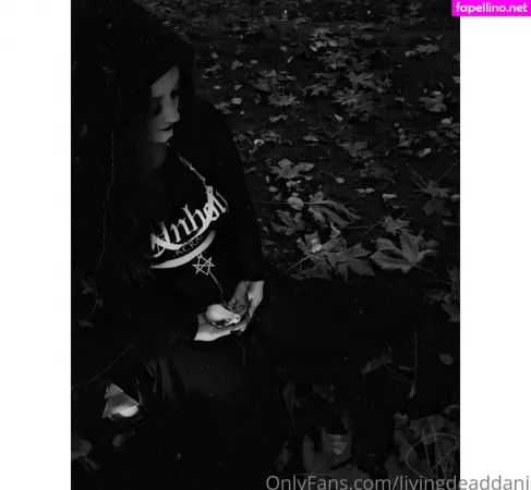 Livingdeaddani OnlyFans Thumbnail #JtiQglfitW