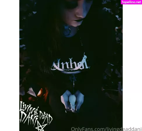 Livingdeaddani OnlyFans Thumbnail #occM5e5KFs
