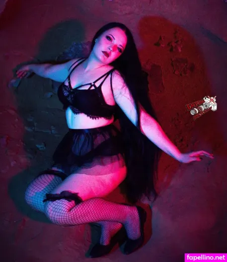 Livinghelle OnlyFans Thumbnail #rp8MhgG2CI
