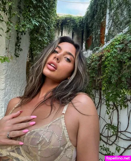 Livinlavidalicia OnlyFans Thumbnail #NtipYrKB3M