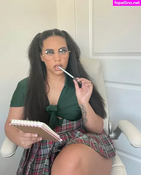 Livinwithloren OnlyFans Thumbnail #HFp9Lj4R1A