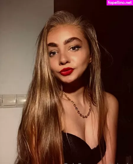 Livionly OnlyFans Thumbnail #zZzI1WTpuS