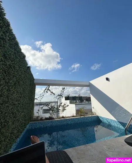 Livmacdonald OnlyFans Thumbnail #fJDysaRdoF