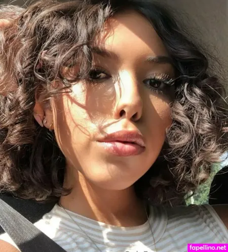 Livmia OnlyFans Thumbnail #xZ7soR3Vv9