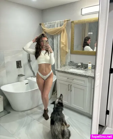 Livrylee OnlyFans Thumbnail #8fN89LpD9E