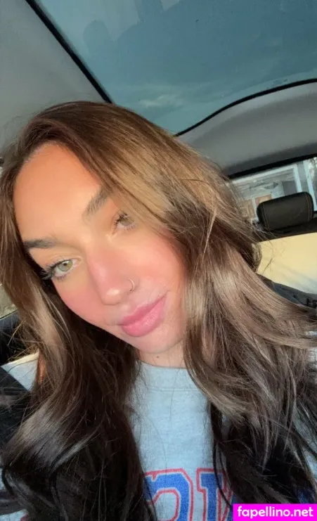 Livrylee OnlyFans Thumbnail #8n4Ap1RLR7