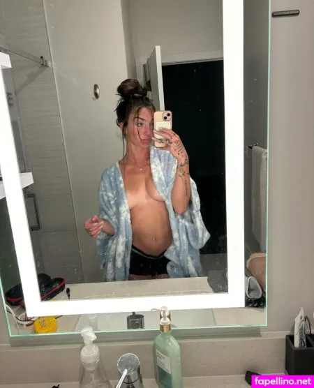 Livrylee OnlyFans Thumbnail #Ax0IDMcwQd