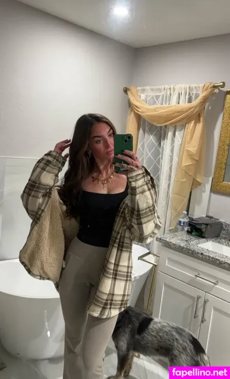 Livrylee OnlyFans Thumbnail #H57HtB3eXD