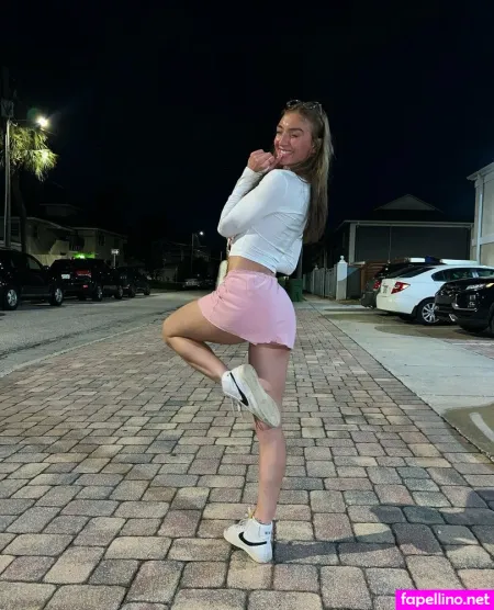 Livrylee OnlyFans Thumbnail #jmDEQUUHwd