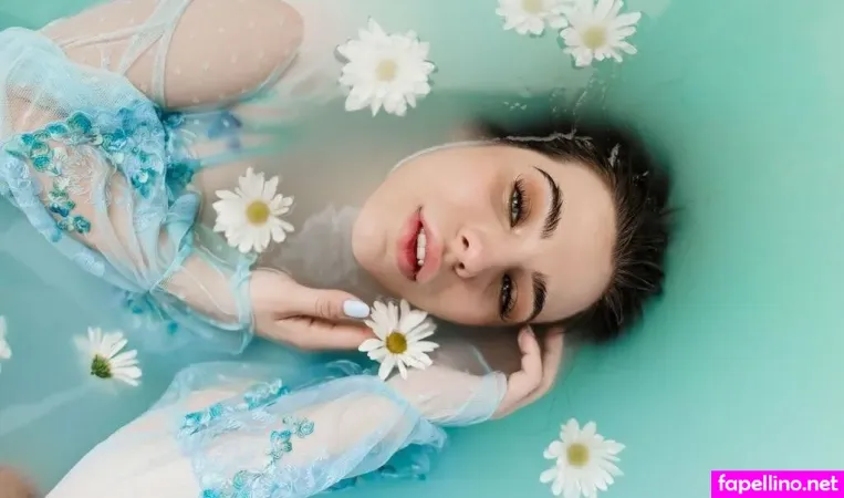 Livvy5493 OnlyFans Thumbnail #skoCXcWaN4