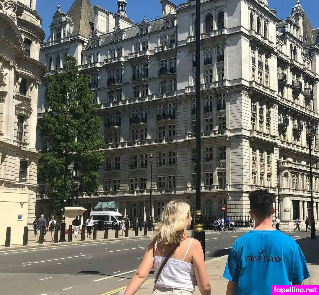 livwwilliams, oliviamark Nude Leaked OnlyFans Photo #FORr5PNEgS