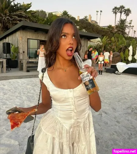 Liya Joelle Main Profile Photo