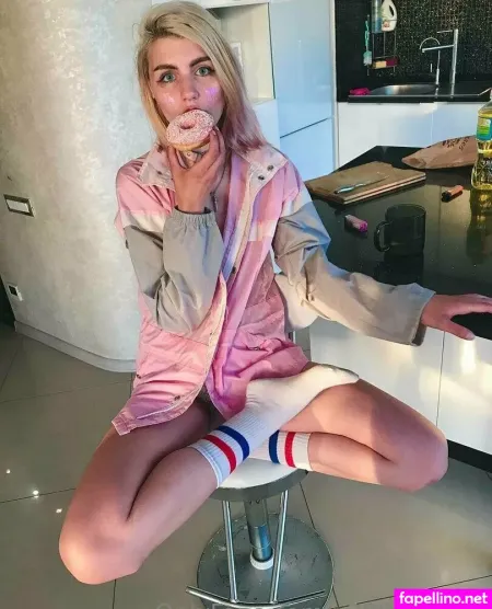 Liyamoon3 OnlyFans Thumbnail #84OIej5Wde