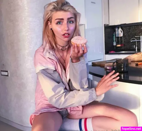 Liyamoon3 OnlyFans Thumbnail #GwJvtrHUy1