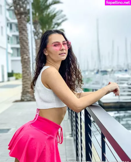 Liz Jordan 1 OnlyFans Thumbnail #1adAGgwjRs