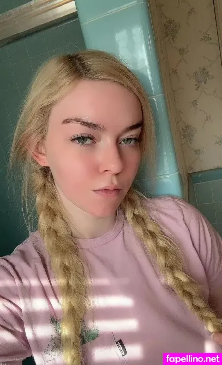 Liz Leblanc OnlyFans Thumbnail #XzG4YfZ4sc