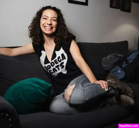 Liz Miele OnlyFans Thumbnail #pX1rVXsFTV