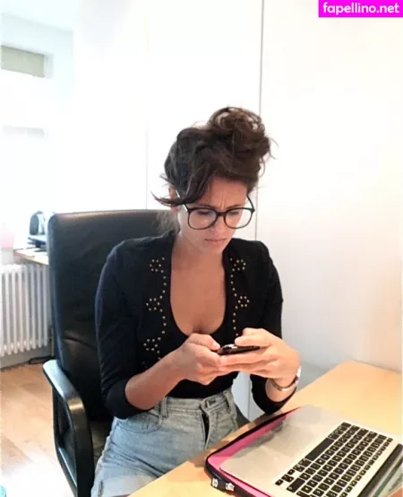 Liz Plank OnlyFans Thumbnail #PFev8OCZPk