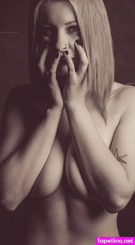 Liz Tyrious OnlyFans Thumbnail #RqY7ejHGH8